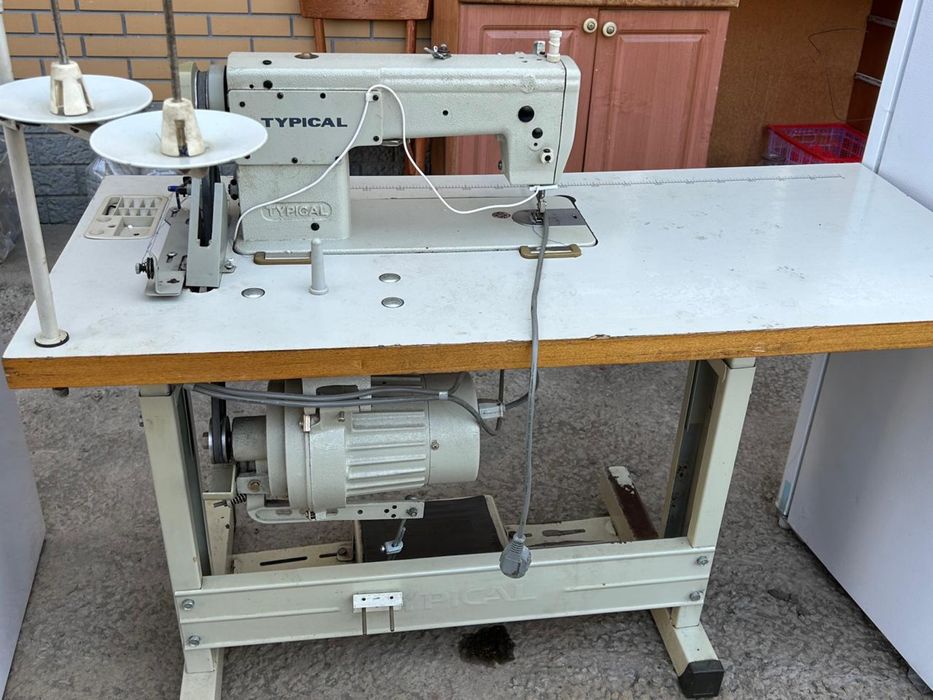 Швейная промышленная машинка Typical