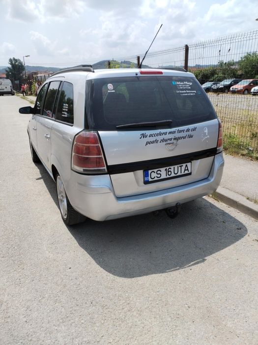 Vand Opel Zafira B 1.9 Diesel 7 locuri