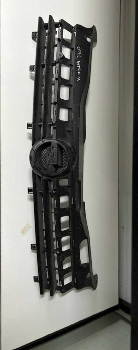 Grilă Bară Față Opel Astra H – originală/OEM – 2008 – NOUĂ