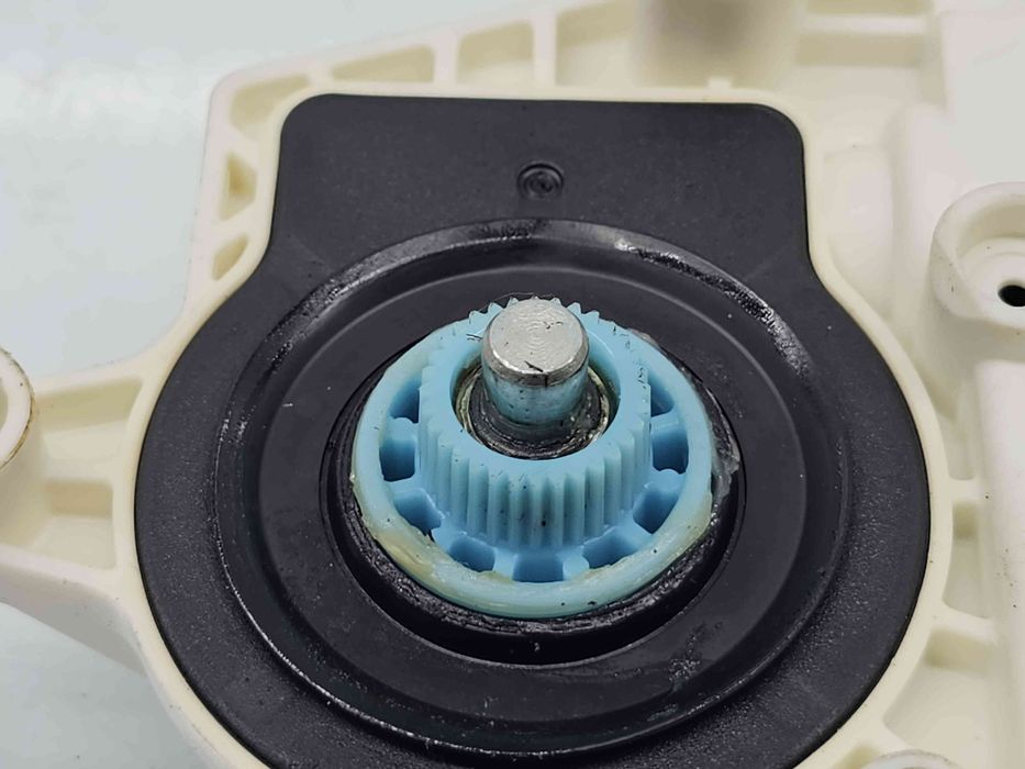 Motoras geam stanga spate Volkswagen Jetta 4 (162,163) [Fabr 2010-2016