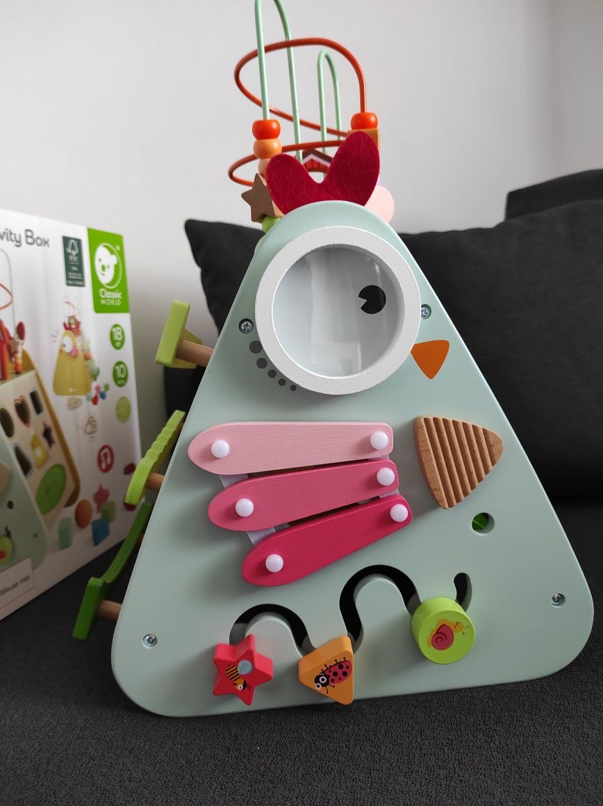 Център за активностu Happy hen activity box