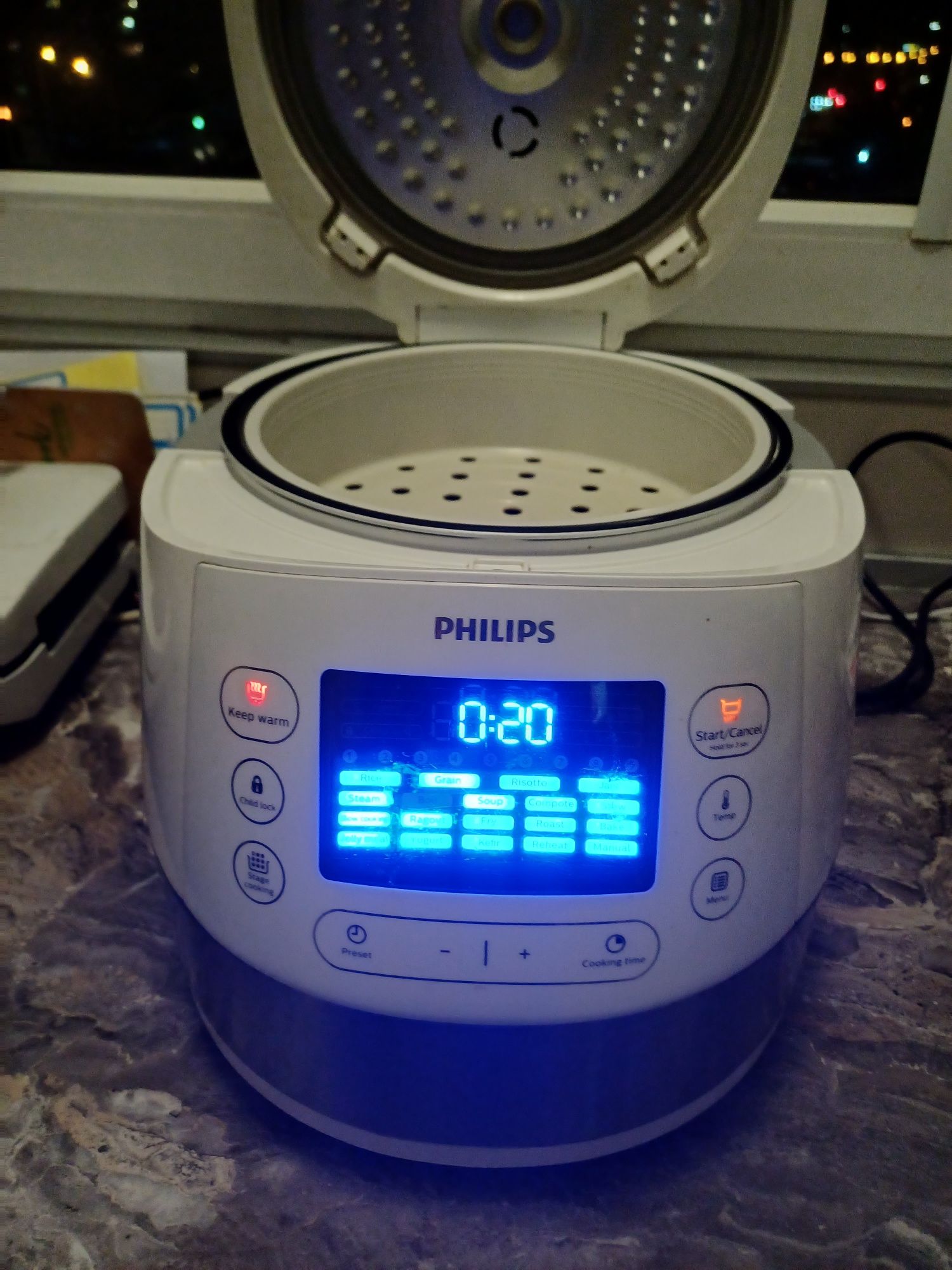 Multicooker PHILIPS Viva Collection HD4731/70