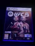 Продавам ufc 5 за ps5