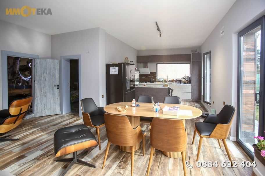 Продава се Къща в с. Вакарел, Област София-област - 287 кв.м за 1290 €/кв.м - Снимка #6