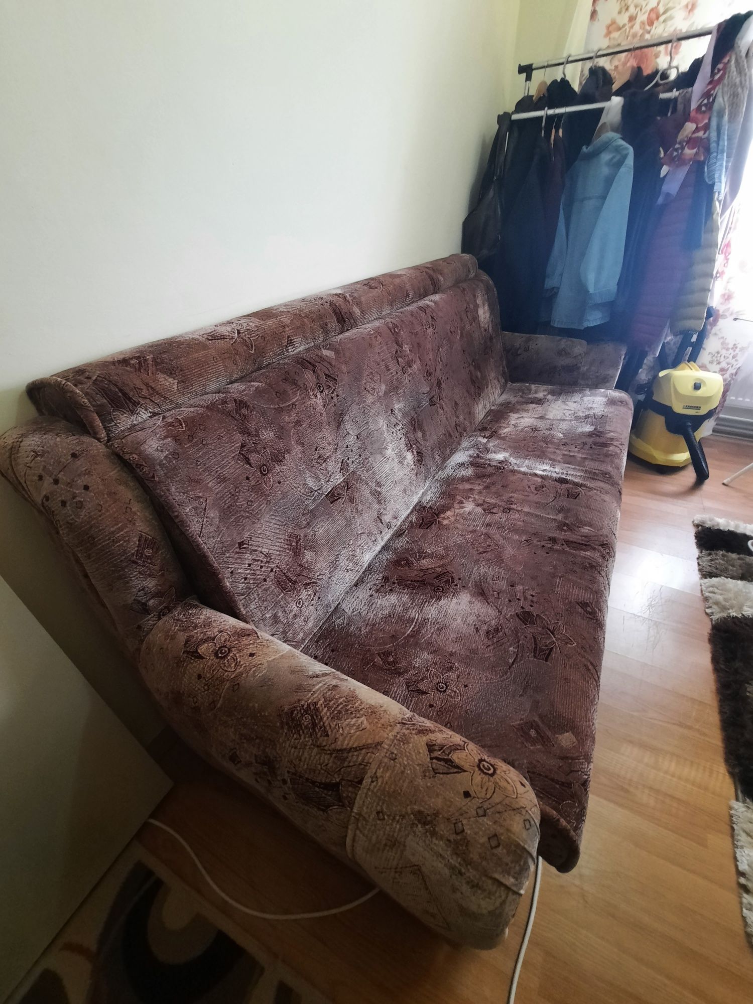 Canapea extensibilă