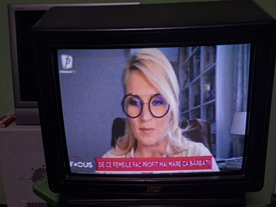 Televizor color Nei