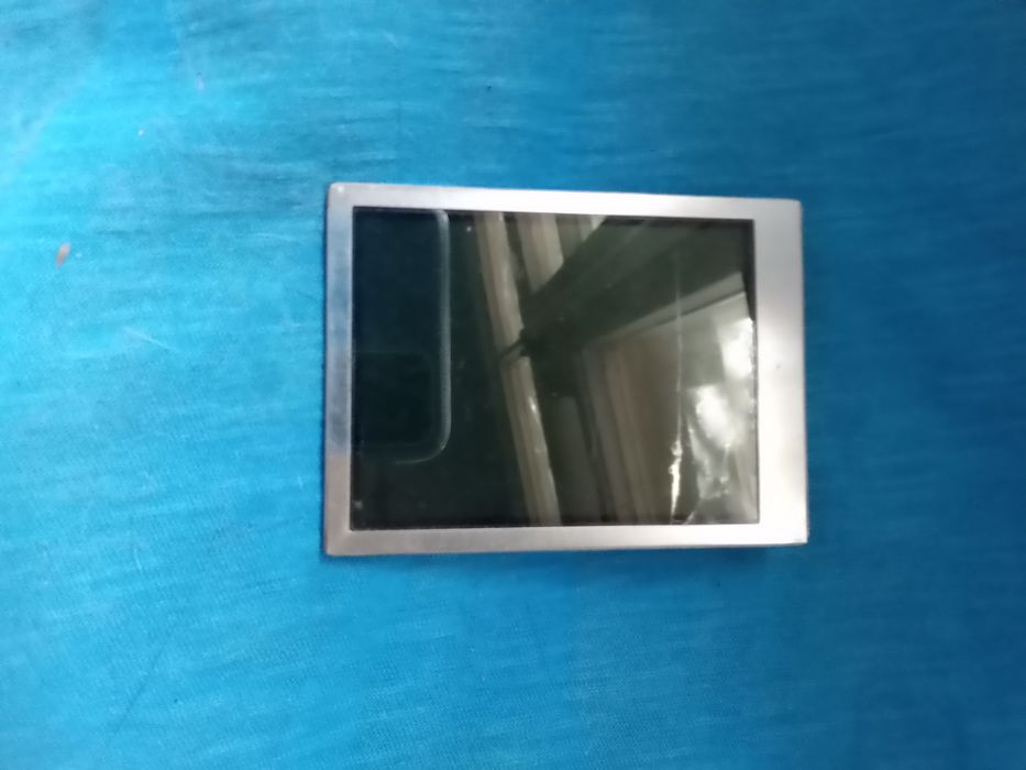 Экран от телефона новый.