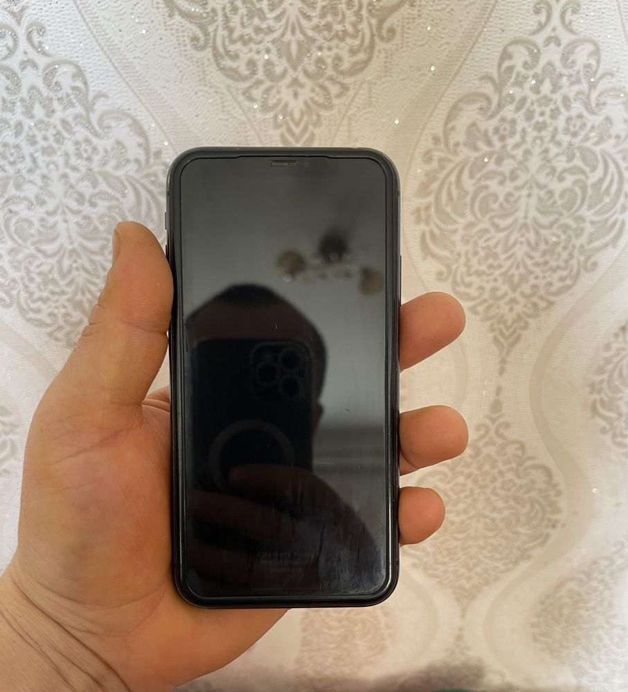 iPhone 11 сатилади