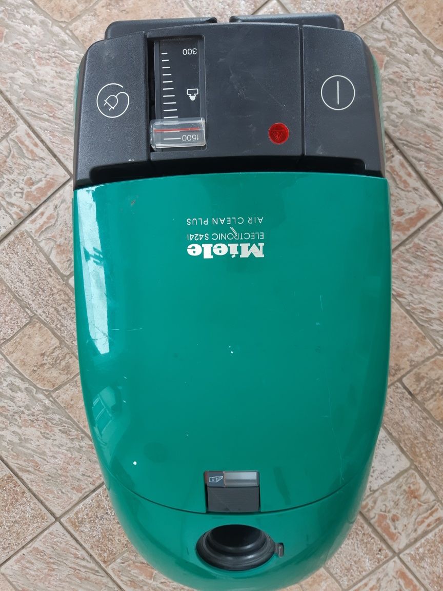 Aspirator Miele cu probleme