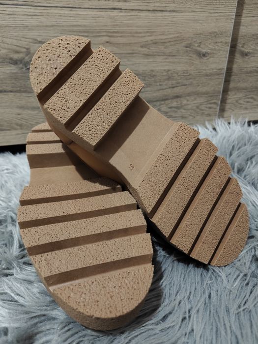 Лоуфъри Daris ест. кожа