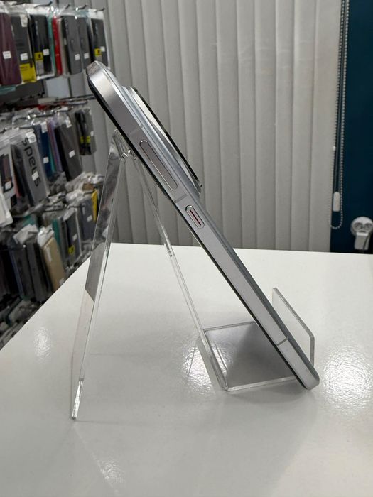 Като нов Honor Magic 7 Pro 512 GB/12 GB Lunar Grey + гаранция Виваком