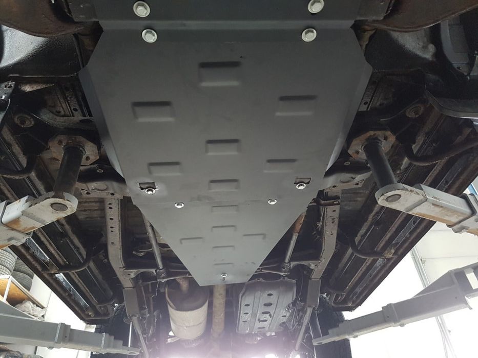 scut cutie de vitezÄƒ È™i diferenÈ›ial mitsubishi l 200 1998-2007