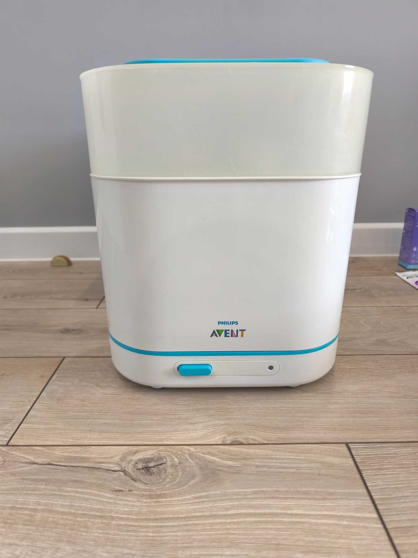 Стерилизатор Philips Avent и механична помпа за кърма