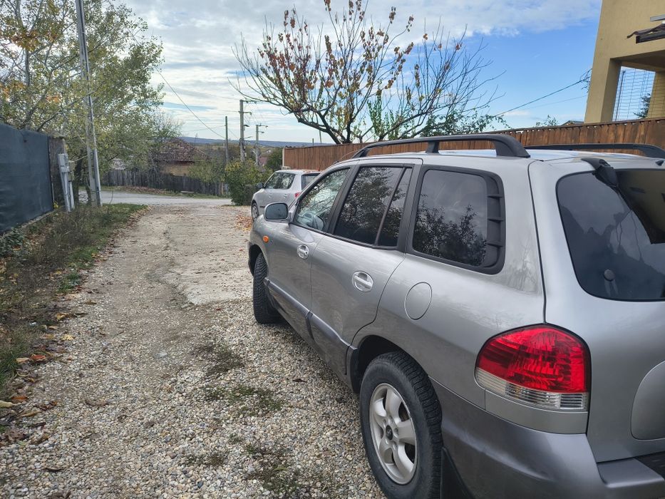 Vând Hyundai santa Fe