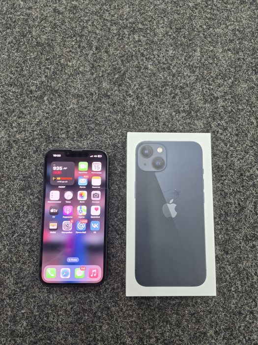 Продам iPhone 13