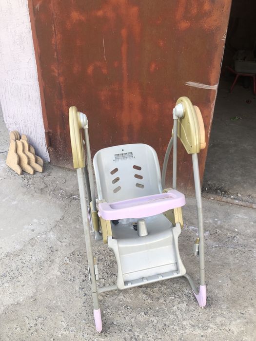 Детские качели и коляска