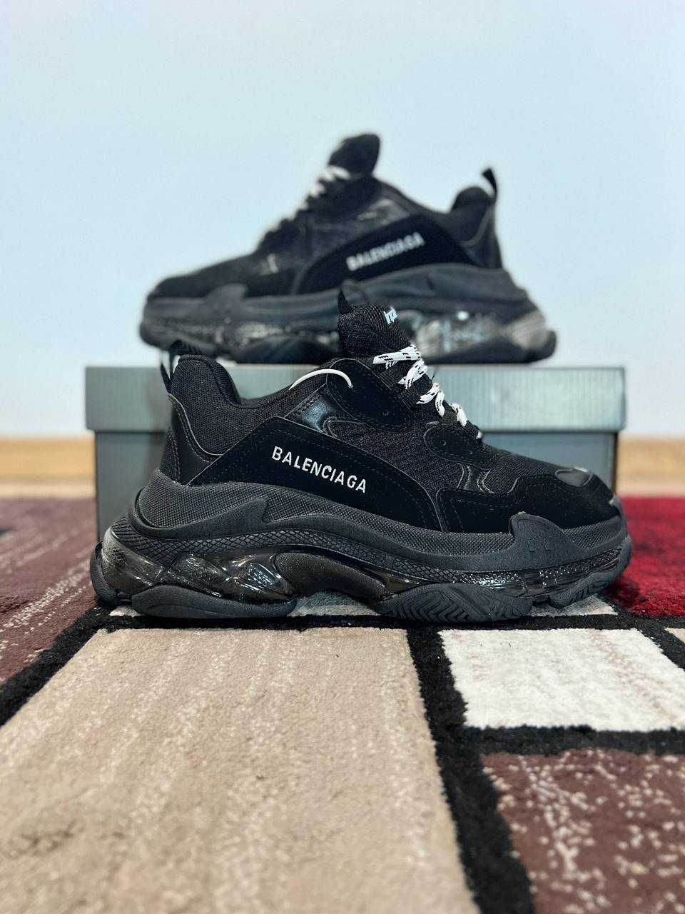 Adidasi Balenciaga Triple S