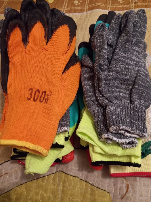 Продам недорого рабочие