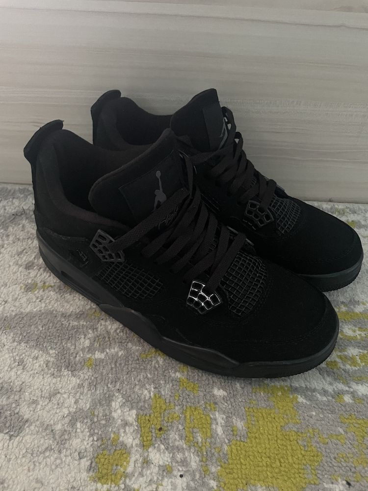 Jordan 4 Black Cat