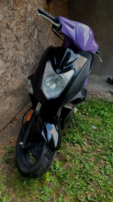 Vând scuter Kimco