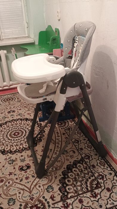 Кормящий стол продается срочно