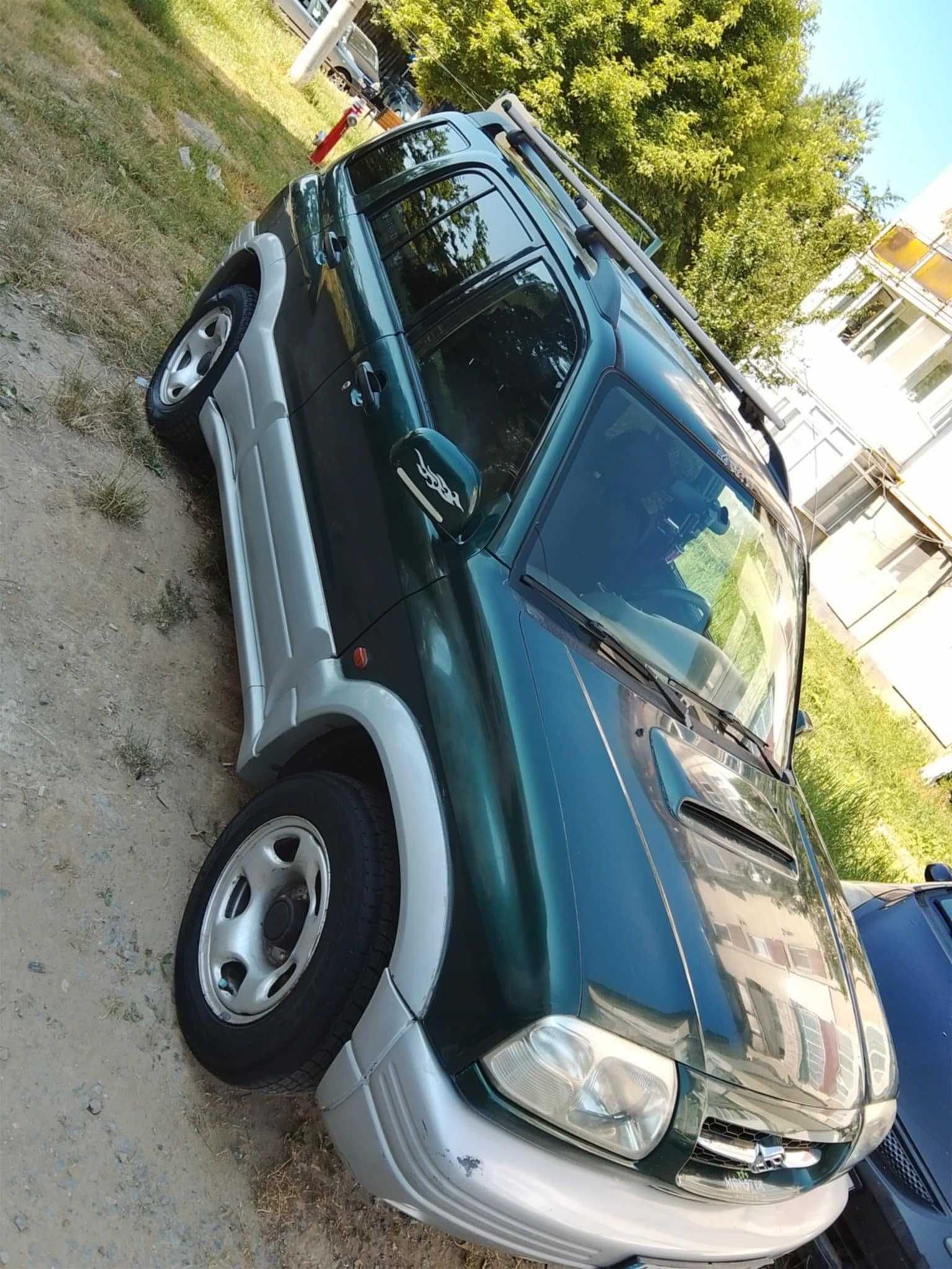 Vând Suzuki grand vitara an 2000