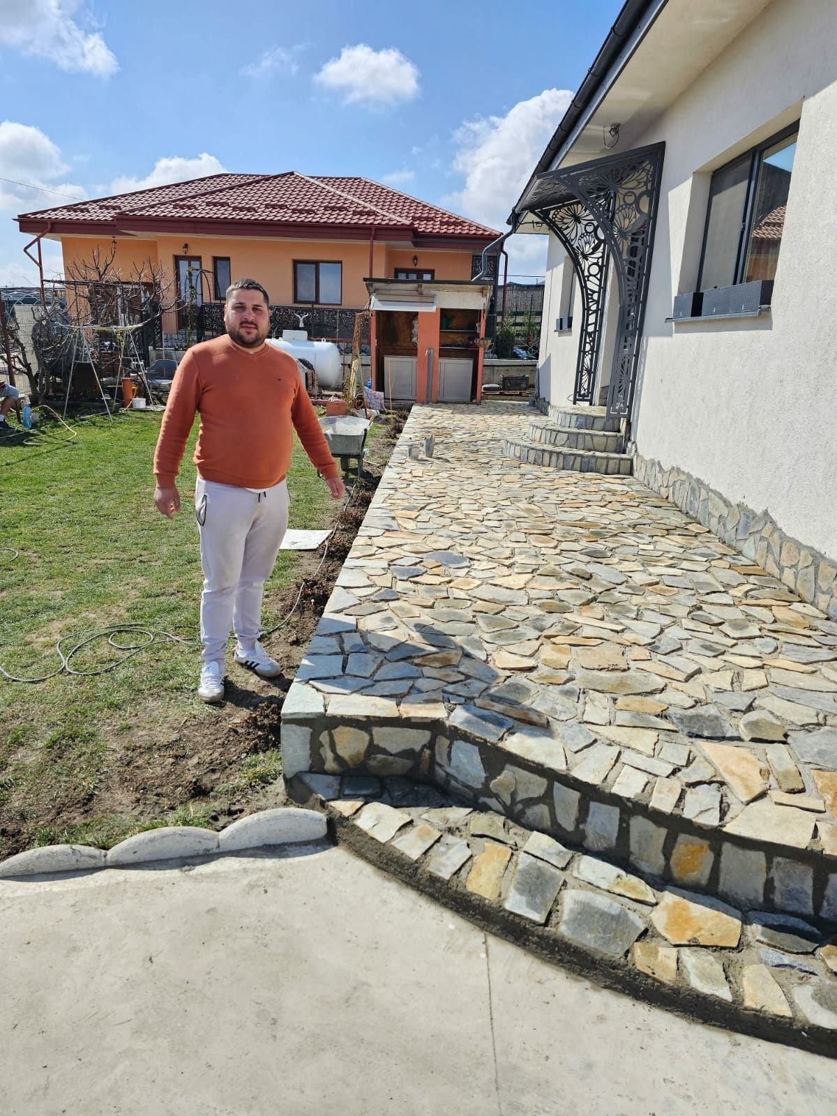 Piatra de munte naturala vand si montez