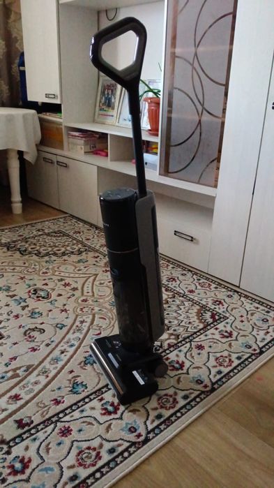 Продам мощный моющий пылесос Dreame