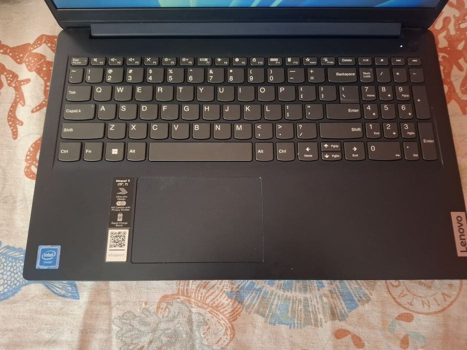 Leptop Lenovo ca nou