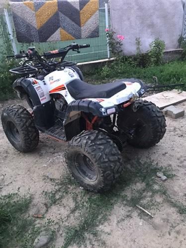 Vand ATV Hummer 125cc roti 8ing.