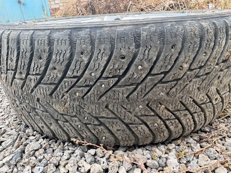 Продам шины Nokian Hakkapeliitta 8