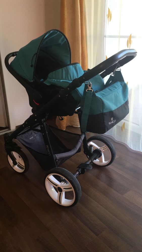 Impecabil!!Vand urgent carucior Venicci  3 in 1