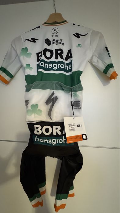 Echipament ciclim Sportful Bora Specialized