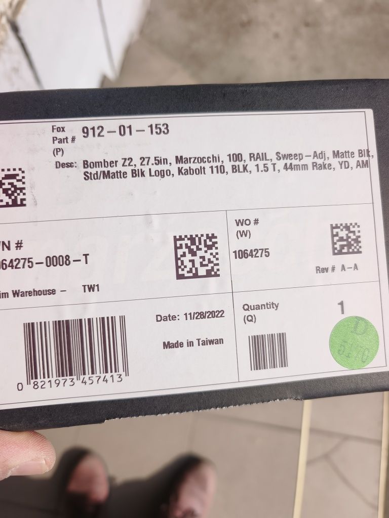 Вилка Marzocchi Bomber Z2 100 мм 27.5 boost 2023
