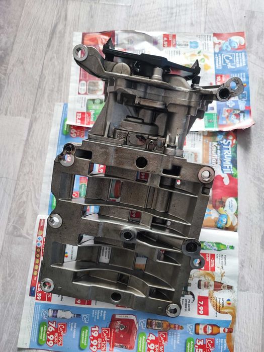 Pompa ulei Originala BMW F30 / F31 / F34 / F10