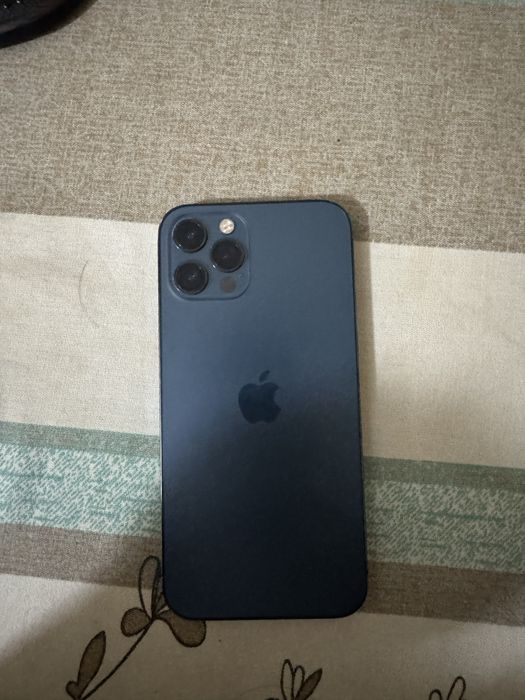 Iphone 12 pro 512 talik ………………………………………..