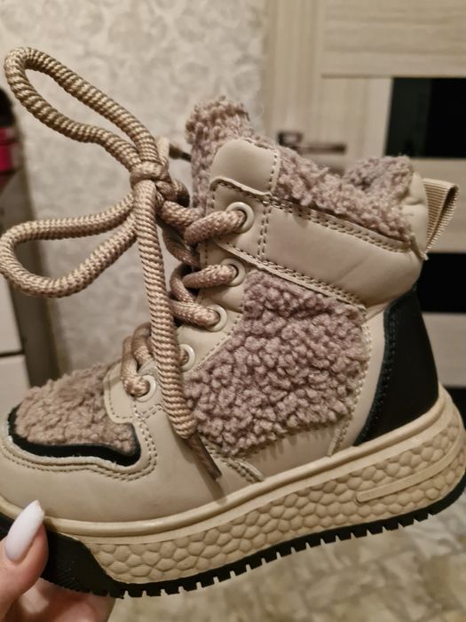 Продам зимние сапоги 7000тыс