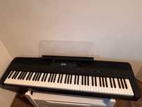 Kawai ES920 orga