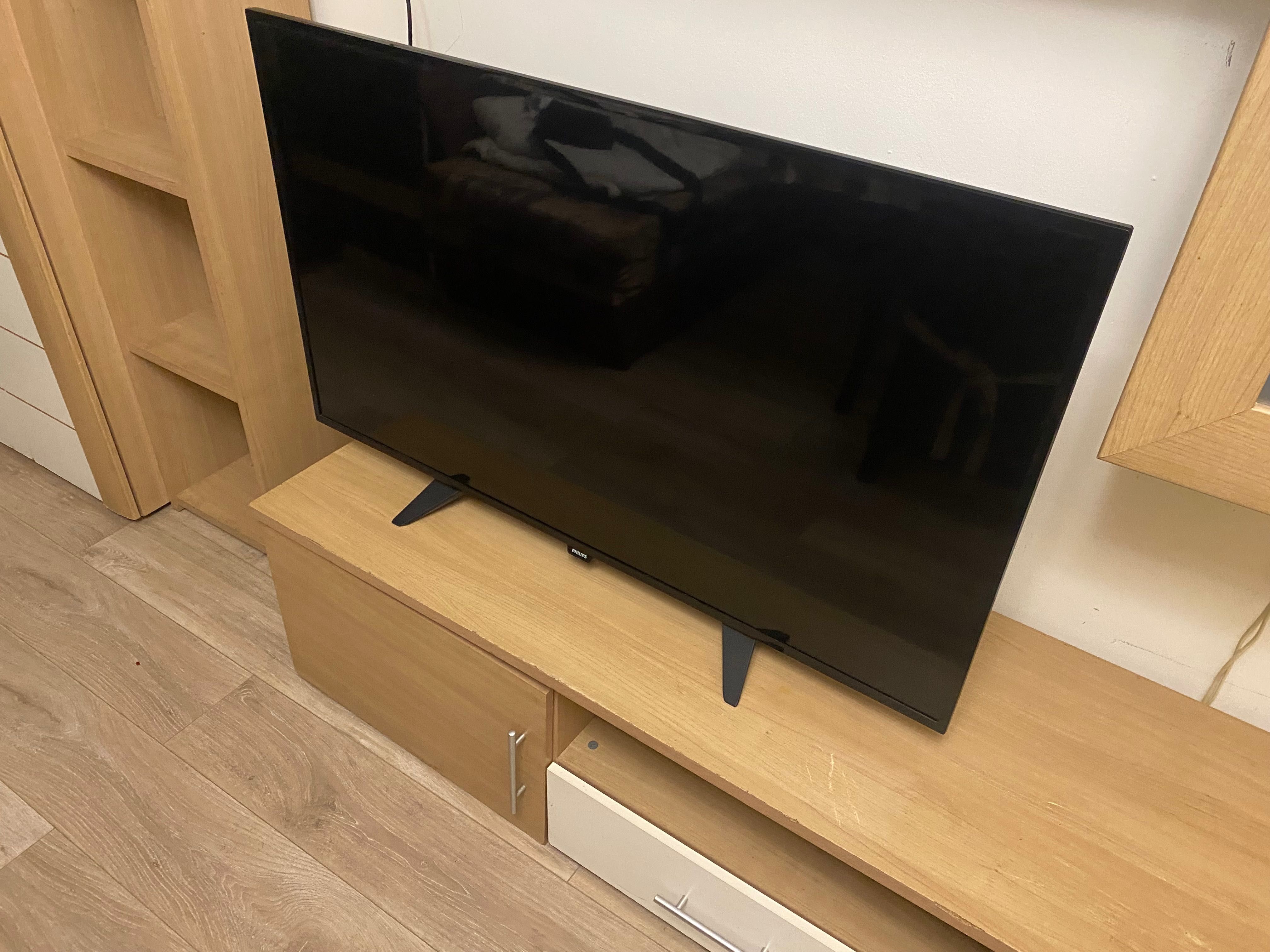 Philips ‘49 Full HD TV