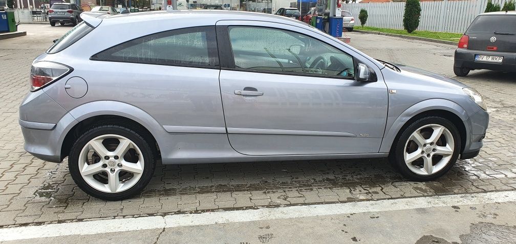 Bara spate Opel astra h coupe