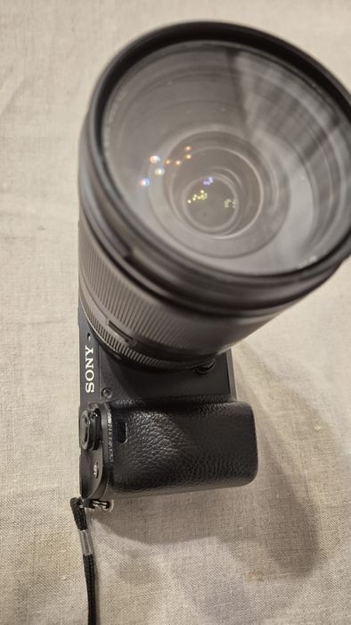 фотоапарат Sony 6400  / Lens  SEL18-200,