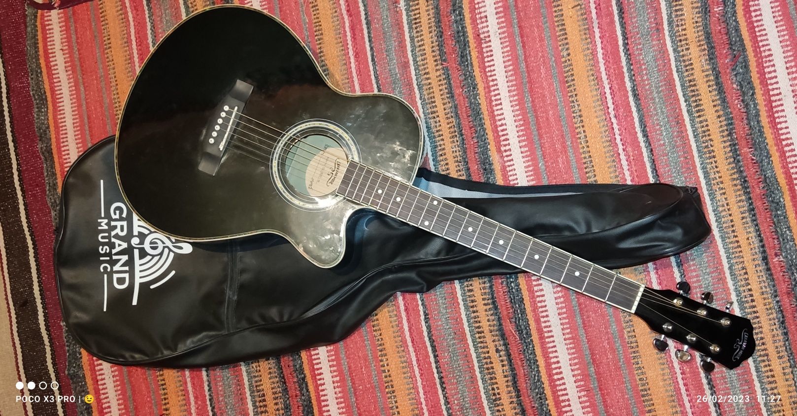 Gitara yangi holati a'lo darajada