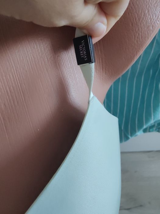 Sutien nou Victoria's Secret mărimea 38 C