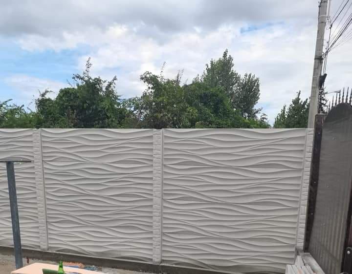 Garduri placi beton