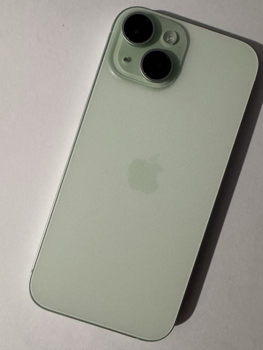 Iphone 15,128 gb цвят мента