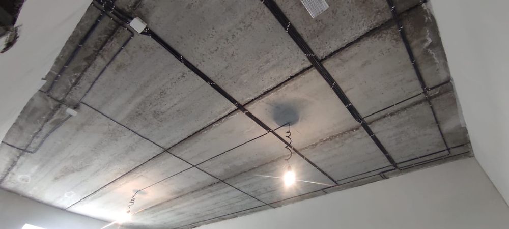 Электромантажник.