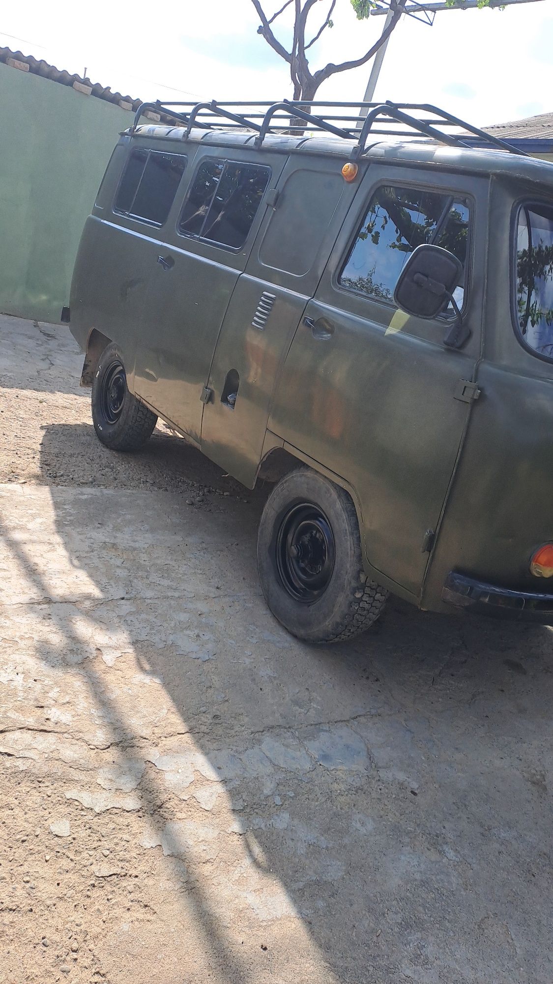 UAZ 3962. Ideal holatda sotiladi.