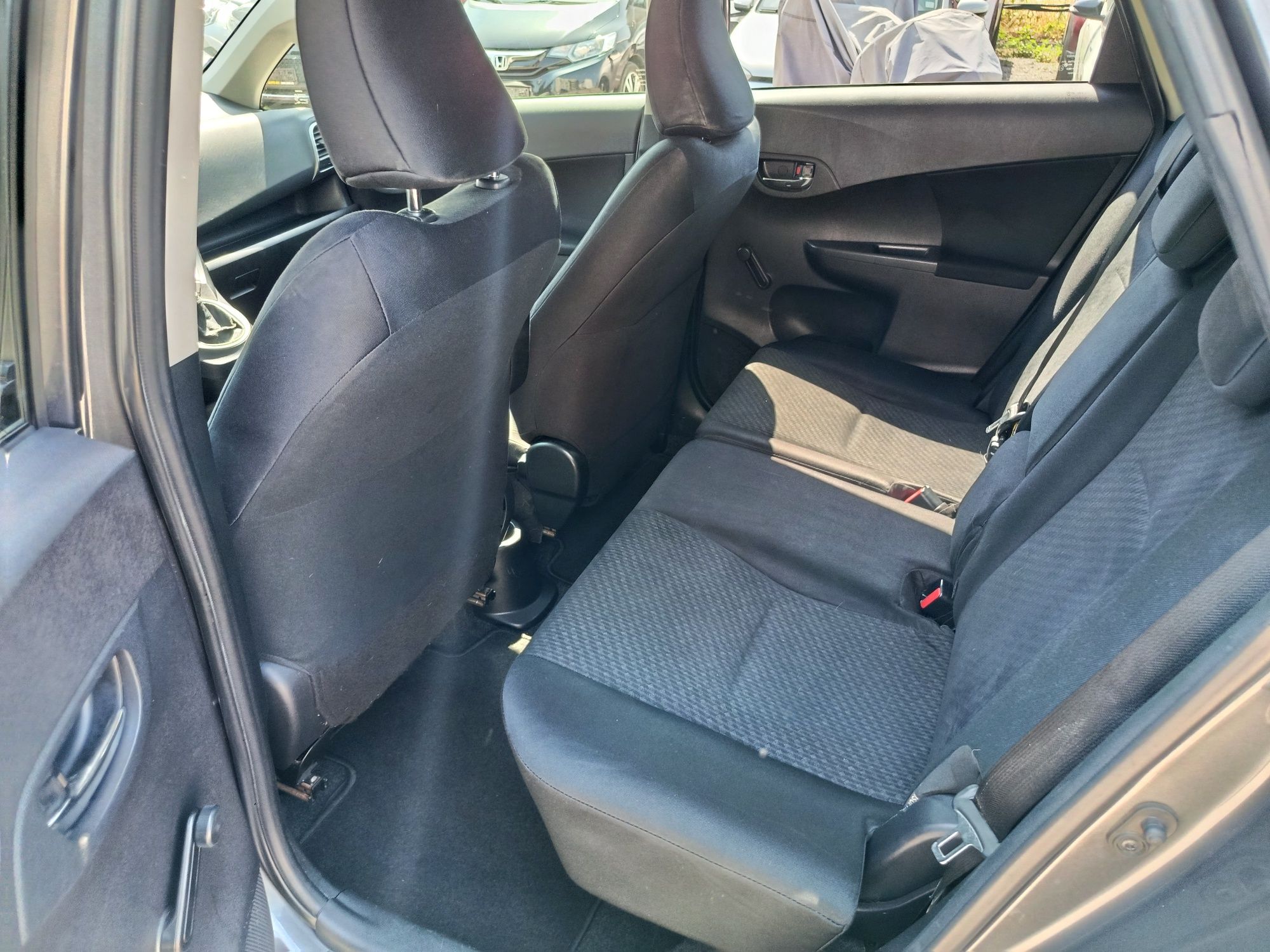 Продавам Toyota verso s