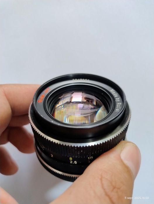 Obiectiv Rollei HFT Sonnar 85mm f2.8 montura M42 made in Germany