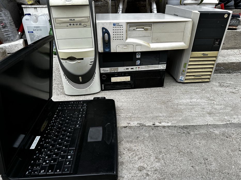 Lot unitati vechi si piese IT.